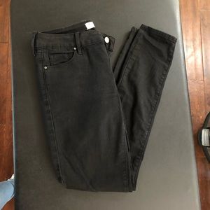 Black Skinny Jeans